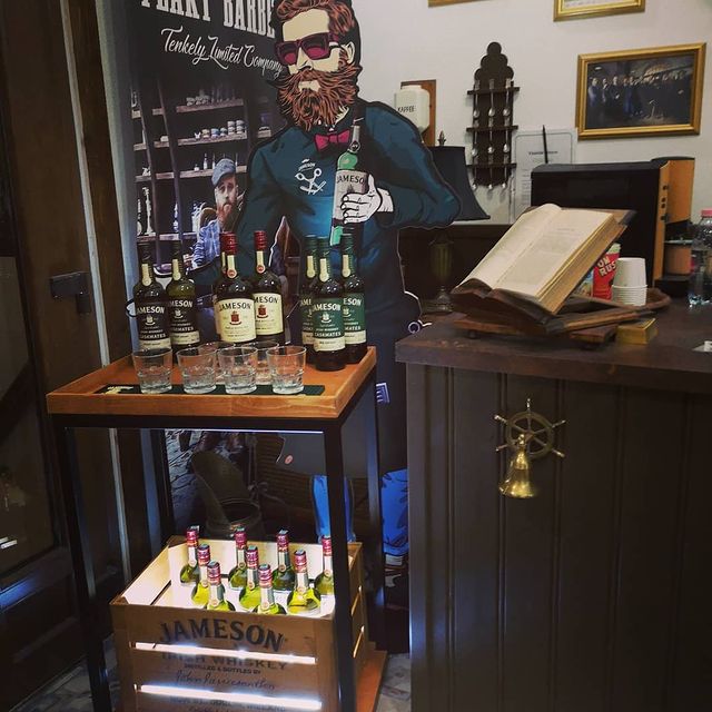 legjobb fodrászat debrecen - Peaky Barbers