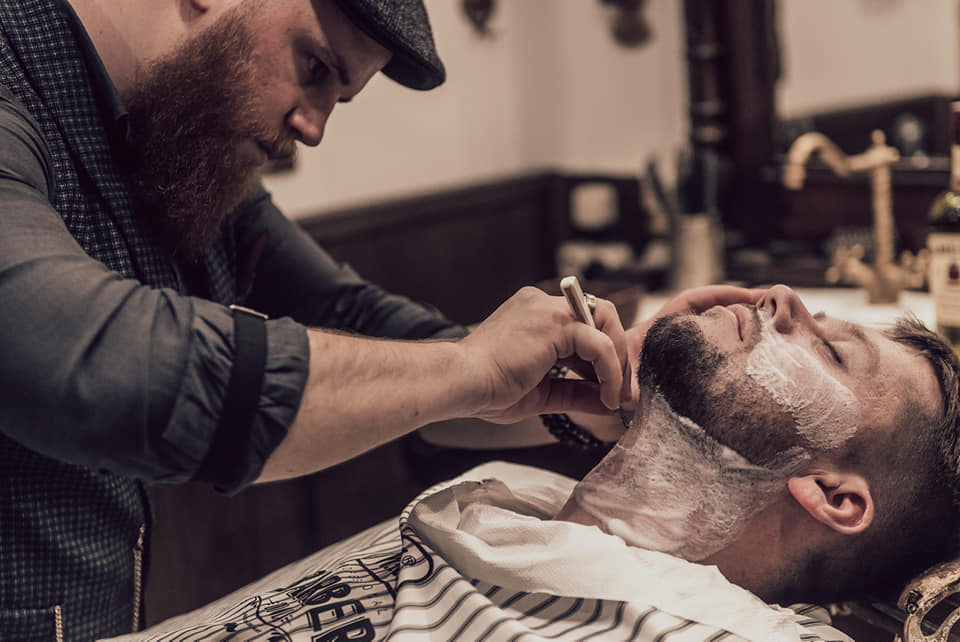 Peaky Barbers - Barbershop Debrecen szakálligazítás