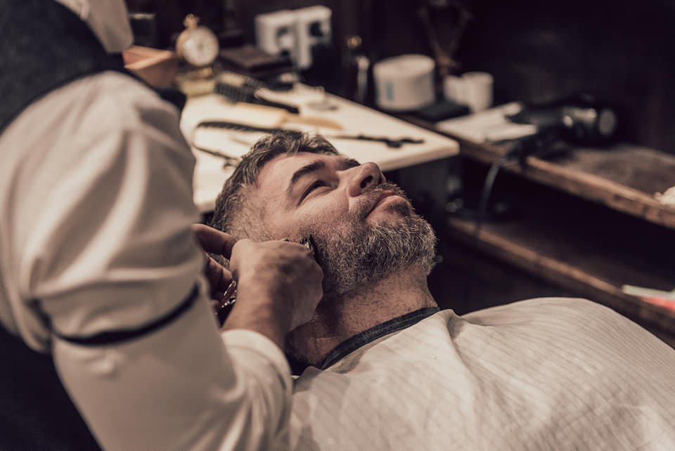 barber fodrászat debrecen - Peaky Barbers