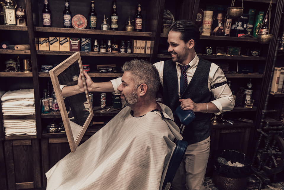 szakáll formázása - Peaky Barbers